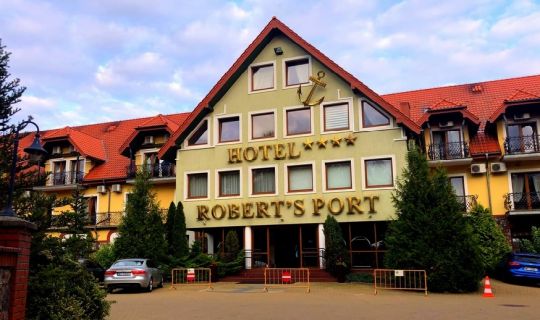 hotel_roberts_port_mazury_z_dziecmi